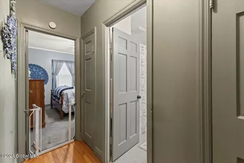 1377 Baker Ave, Schenectady, NY 12309 photo 33