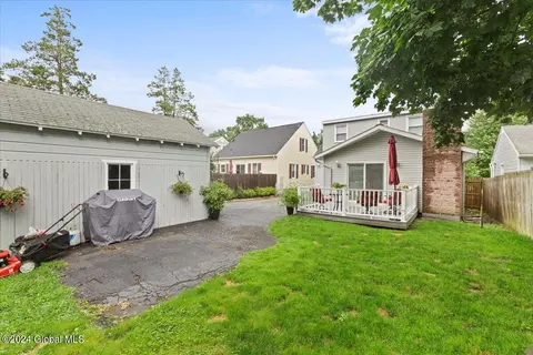1377 Baker Ave, Schenectady, NY 12309 photo 42