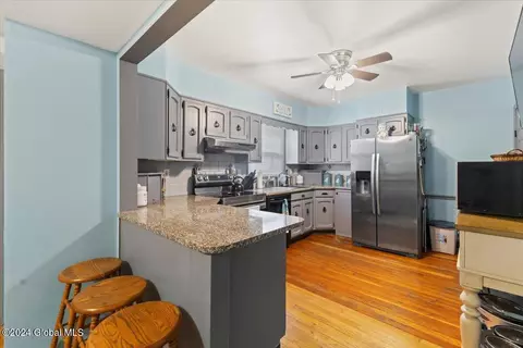 1377 Baker Ave, Schenectady, NY 12309 photo 13