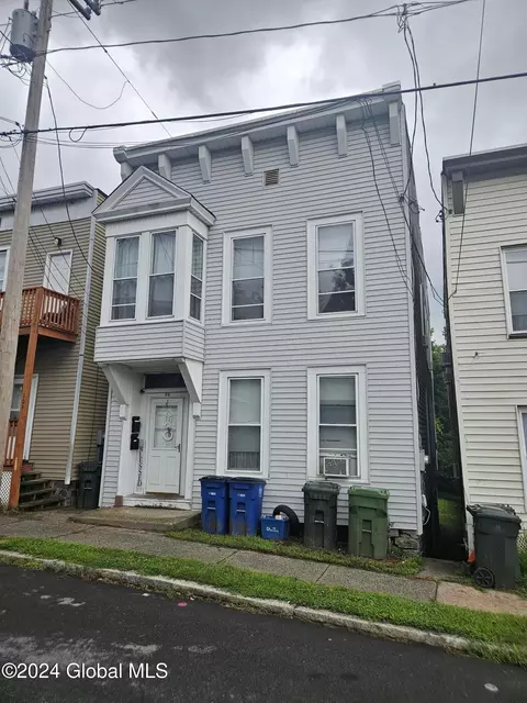 99 Johnston Ave, Cohoes, NY 12047