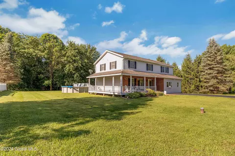 1548 Tina Ln, Castleton On Hudson, NY 12033
