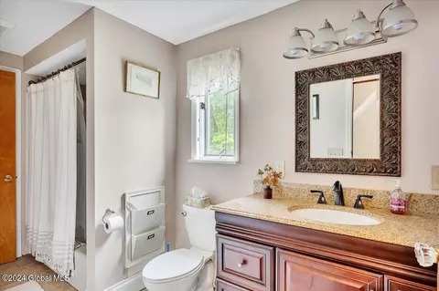 1189 River Rd, Troy, NY 12182 photo 26