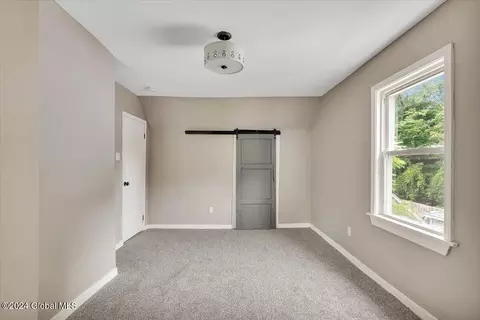 Bedroom - 7 Sheldon St, Schenectady, NY 12308 photo 3 of 3