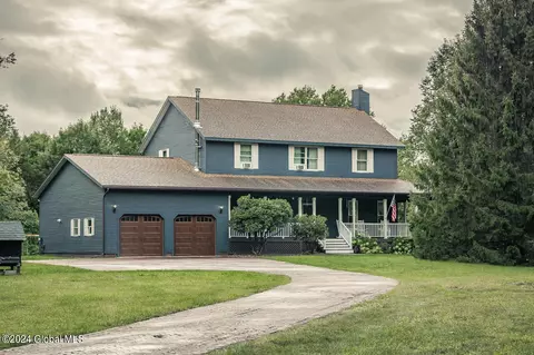45 Lansing St, Hagaman, NY 12086