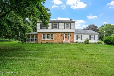1 Stony Brook Dr, Rexford, NY 12148
