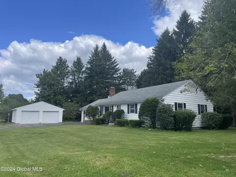 22 Van Ness Ave, Greenwich, NY 12834