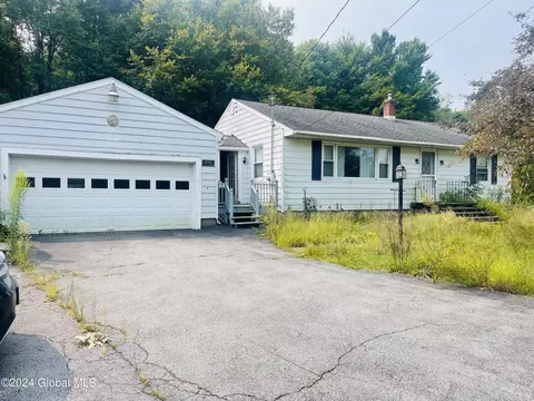 10549 Ny-22, Granville, NY 12832