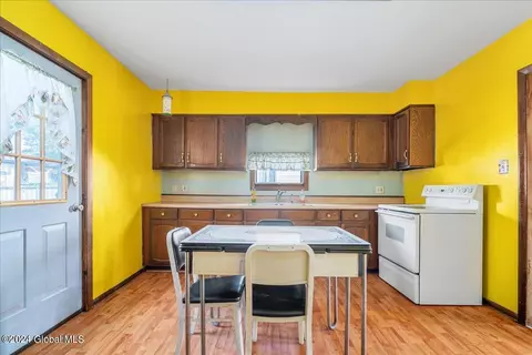 1326 Main St, Schenectady, NY 12303 photo 10