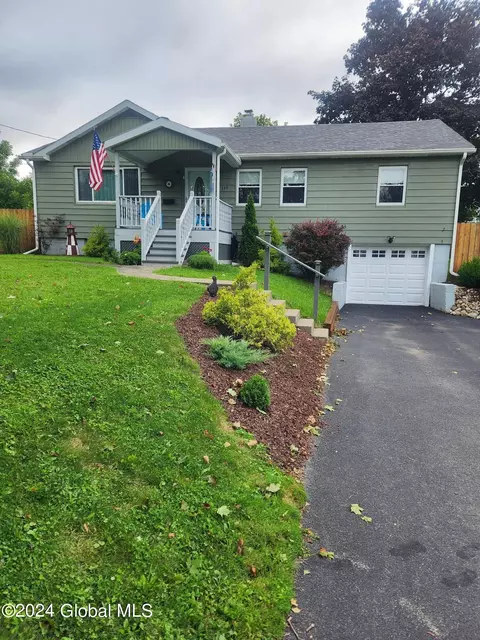 119 Maple Ave, Canajoharie, NY 13317