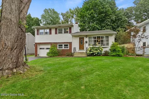 127 Daytona Ave, Albany, NY 12203