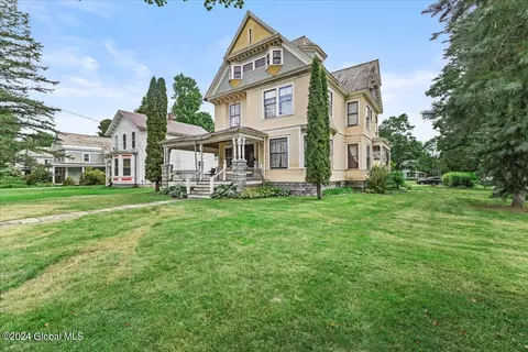Exterior - 16 E Main St, Cambridge, NY 12816 photo 1 of 5