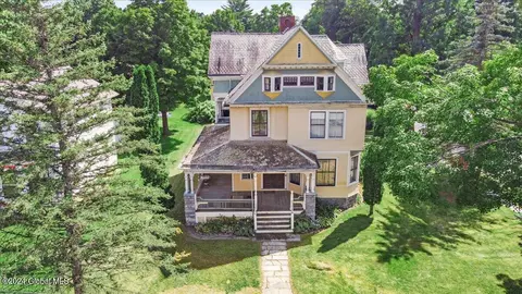 Exterior - 16 E Main St, Cambridge, NY 12816 photo 2 of 5