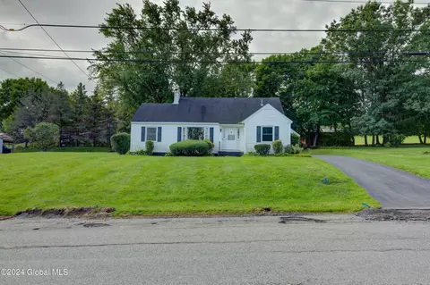 35 Ridge Rd, Canajoharie, NY 13317