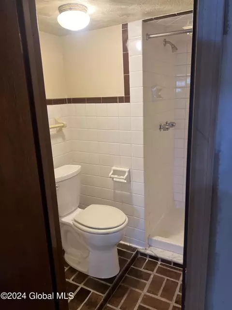 324 6th St, Schenectady, NY 12306 photo 40