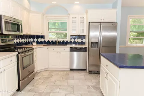 Kitchen - 12 Red Coach Dr, Scotia, NY 12302 photo 1 of 2