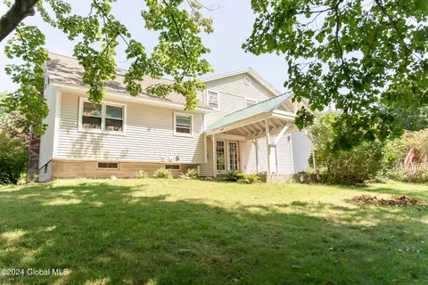 Exterior - 12 Red Coach Dr, Scotia, NY 12302 photo 5 of 6