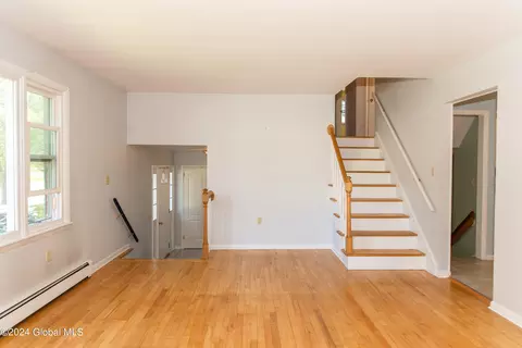 Living - 12 Red Coach Dr, Scotia, NY 12302 photo 4 of 5