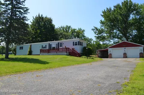 118 Youngs Corners Rd, Amsterdam, NY 12010