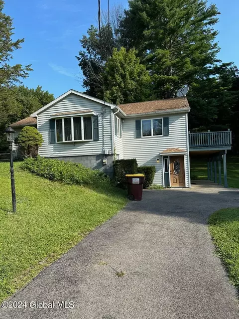 1303 Schodack Valley Rd, Castleton On Hudson, NY 12033