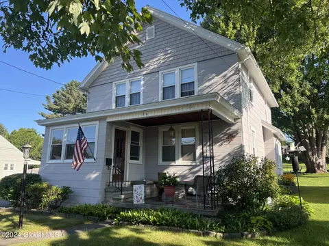 16 Wooster St, Gloversville, NY 12078