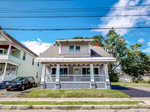 Exterior - 1747 Oneida St, Schenectady, NY 12308 photo 1 of 14
