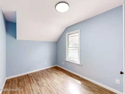 Bedroom - 1747 Oneida St, Schenectady, NY 12308 photo 16 of 18