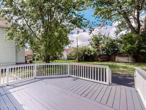 Exterior - 1747 Oneida St, Schenectady, NY 12308 photo 7 of 14