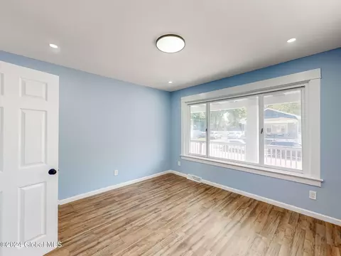Living - 1747 Oneida St, Schenectady, NY 12308 photo 11 of 11