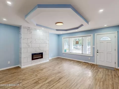 Living - 1747 Oneida St, Schenectady, NY 12308 photo 2 of 11