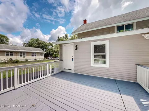 Exterior - 1747 Oneida St, Schenectady, NY 12308 photo 10 of 14