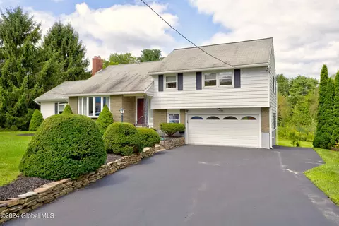 603 Saratoga Rd, Schenectady, NY 12302
