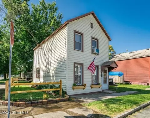 200 15th St, Watervliet, NY 12189