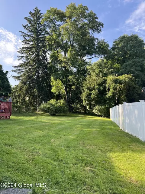 74 Hudson Ave, Delmar, NY 12054 photo 2