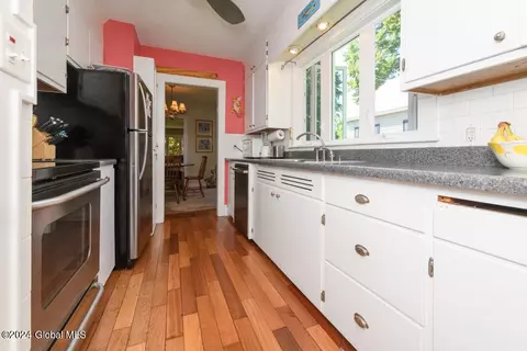 74 Hudson Ave, Delmar, NY 12054 photo 12