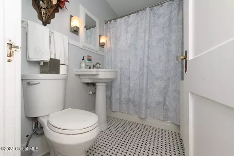 74 Hudson Ave, Delmar, NY 12054 photo 10