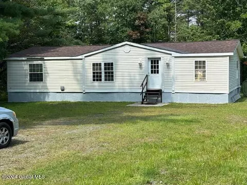 190 Storm Hill Rd, Pittstown, NY 12094