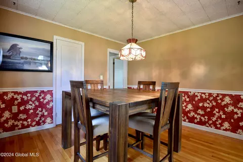 Dining - 2 Hickory Ln, Troy, NY 12180 photo 3 of 4