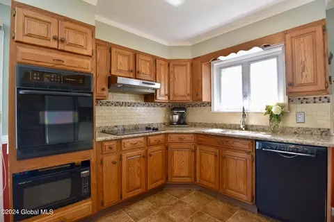 Kitchen - 2 Hickory Ln, Troy, NY 12180 photo 1 of 8