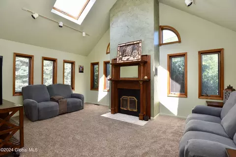 Other - 2 Hickory Ln, Troy, NY 12180 photo 3 of 10