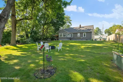 328 Sullivan Rd, Schenectady, NY 12304 photo 26