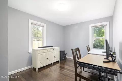 328 Sullivan Rd, Schenectady, NY 12304 photo 13