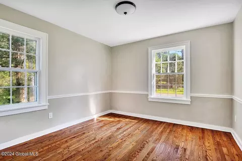 359 Ferris Rd, Schenectady, NY 12304 photo 14