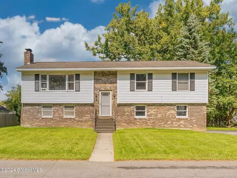 17 Oliver Ave, Albany, NY 12203