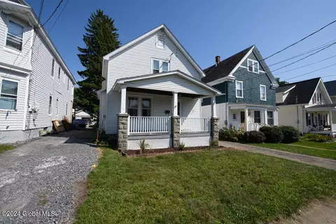413 Eleanor St, Schenectady, NY 12306
