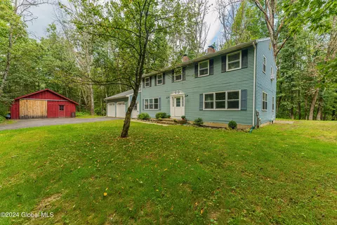 197 Ruggles Rd, Saratoga Springs, NY 12866