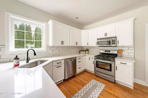 22 Evans Rd, Ballston Lake, NY 12019 photo 16