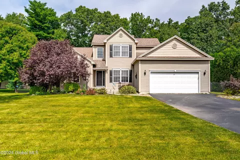 22 Evans Rd, Ballston Lake, NY 12019