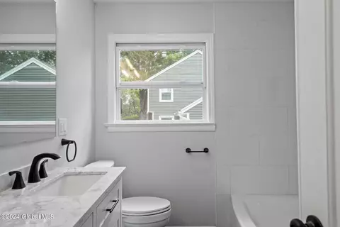 Bath - 9 Park Ln, Glenville, NY 12302 photo 2 of 4