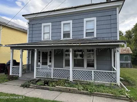162 Main St, Esperance, NY 12066