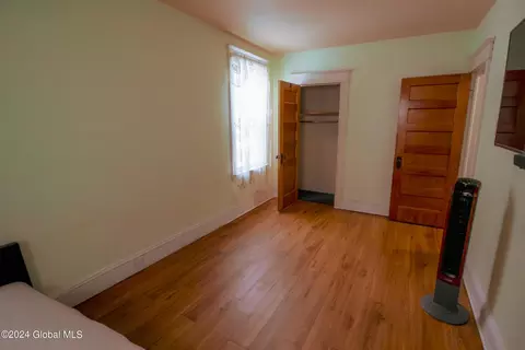 1440 State St, Schenectady, NY 12304 photo 5